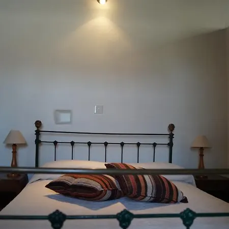 Makrinari Tis Pano Geitonias * Salamiou