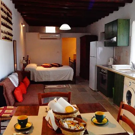 Makrinari Tis Pano Geitonias Casa vacanze Salamiou