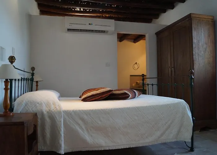 Makrinari Tis Pano Geitonias Salamiou