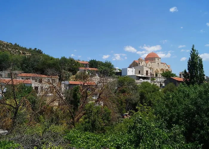 Semesterbostad Makrinari Tis Pano Geitonias *